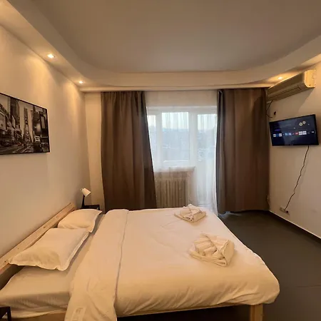 Skyline Chill Spot- With Balcony In Elite Calderon Area Appartement Bucarest