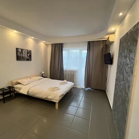 Skyline Chill Spot- With Balcony In Elite Calderon Area * Bukarest