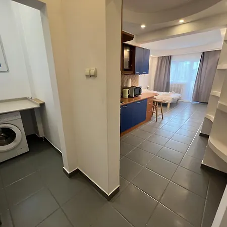 Skyline Chill Spot- With Balcony In Elite Calderon Area Apartment Bukarest