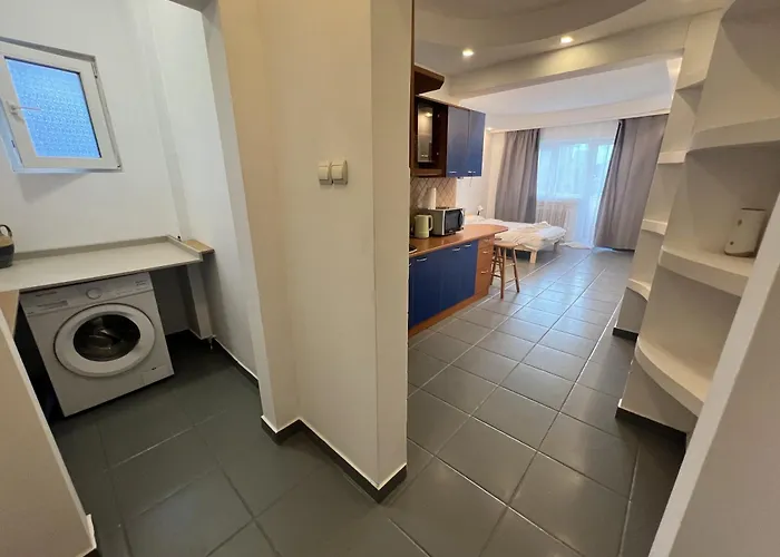 Skyline Chill Spot- With Balcony In Elite Calderon Area Apartment Bukarest