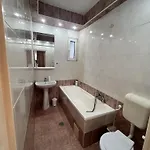アパート Skyline Chill Spot- With Balcony In Elite Calderon Area ブカレスト