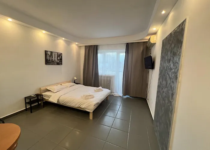 Skyline Chill Spot- With Balcony In Elite Calderon Area * Бухарест